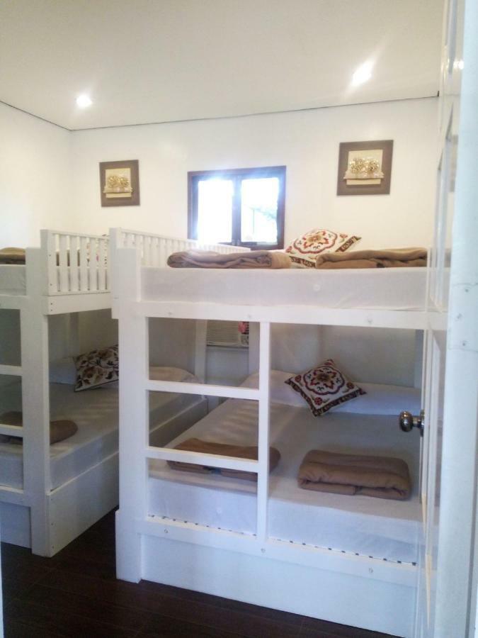 Casa De Miguelitos Otel Tagaytay City Dış mekan fotoğraf