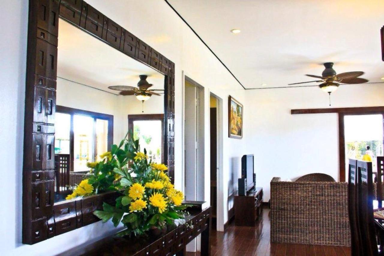 Casa De Miguelitos Otel Tagaytay City Oda fotoğraf