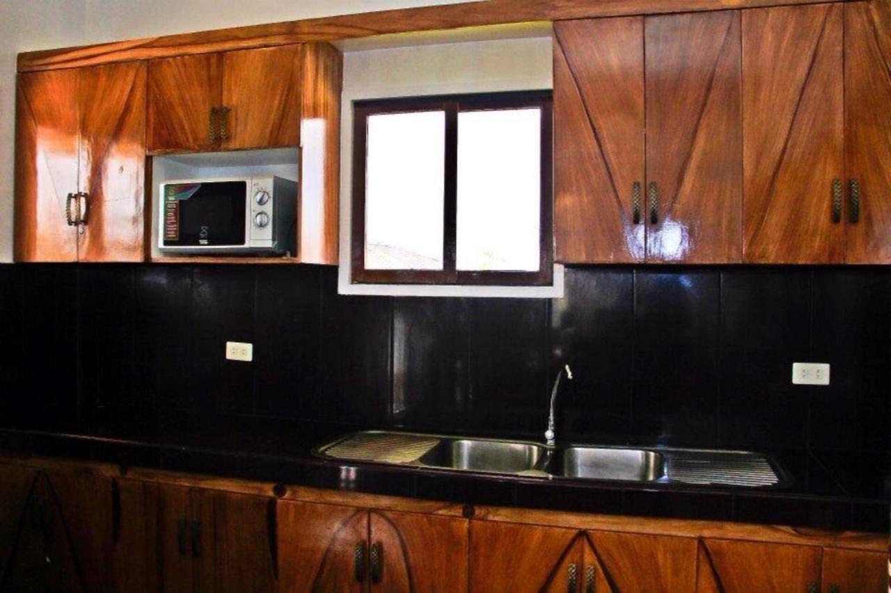 Casa De Miguelitos Otel Tagaytay City Dış mekan fotoğraf